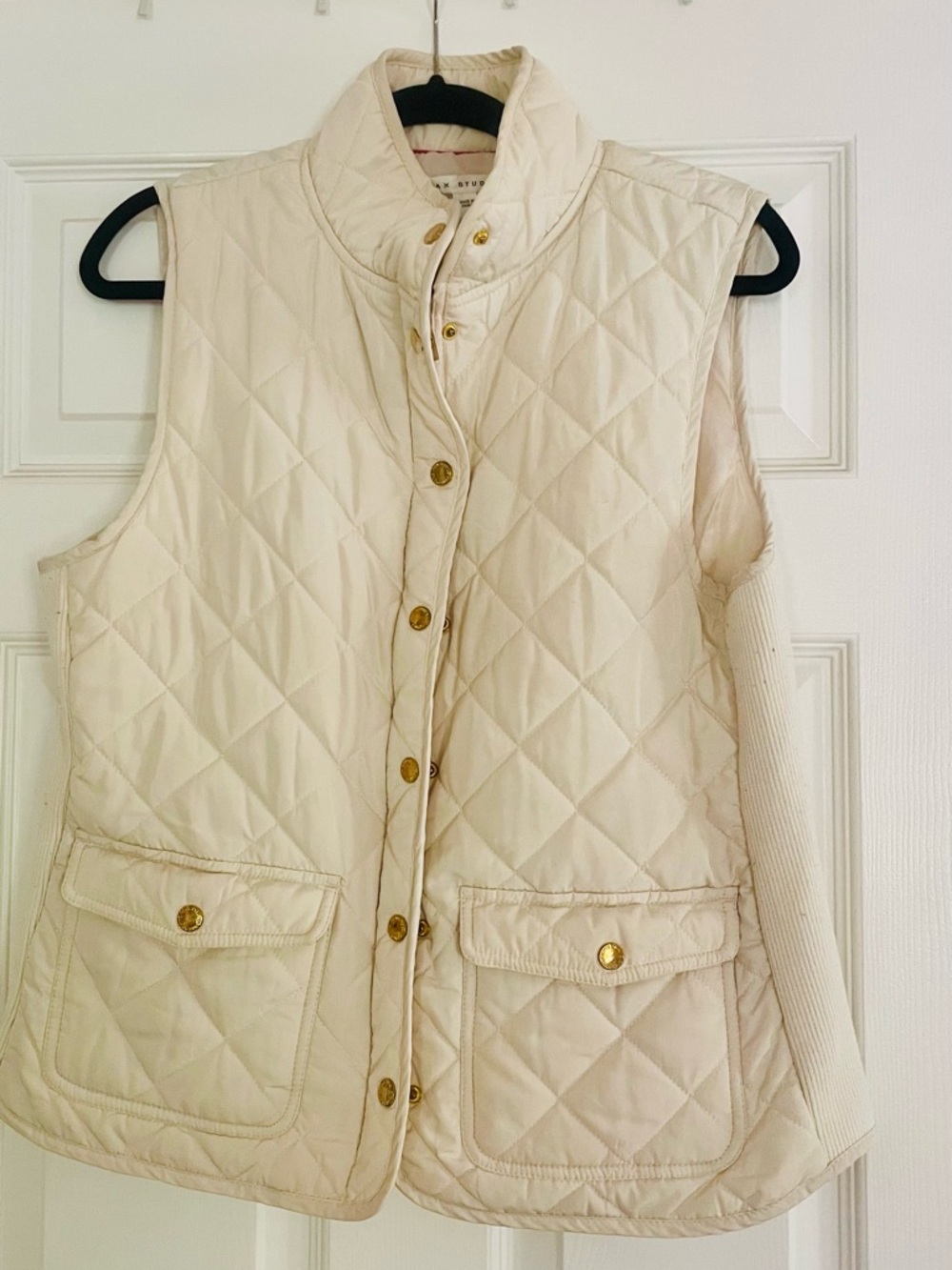Max Studio Cream Quilted Sleeveless Vest with Gold Snaps